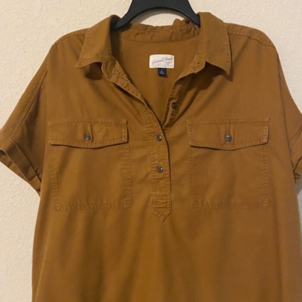 Brown  Short-Sleeved Shirt